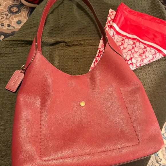 Coach Brooklyn 28 - Picture 1 of 3